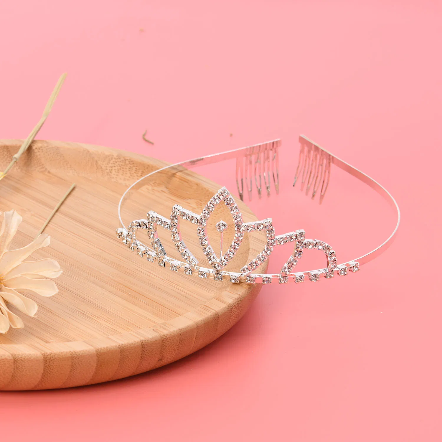 Fascia per capelli alla moda quotidiana da sposa con tiara da principessa con diamanti e strass